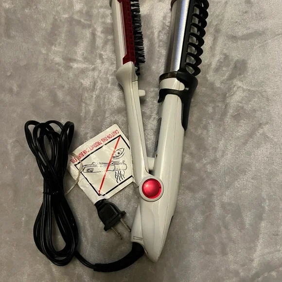 White and Pink Hair Styling Tool - Picture 12 of 15